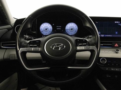Used 2021 Hyundai Elantra Limited FWD image 28