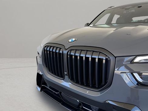 Used 2026 BMW X7 xDrive40i AWD/4WD image 3