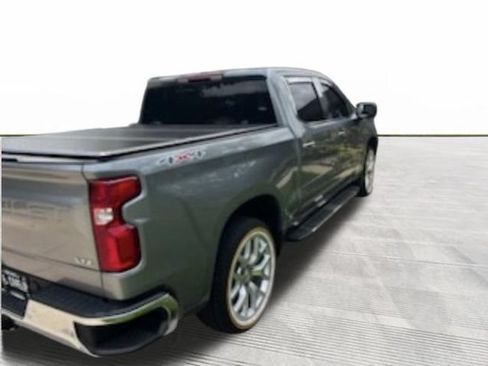Used 2023 Chevrolet Silverado 1500 LTZ AWD/4WD image 5