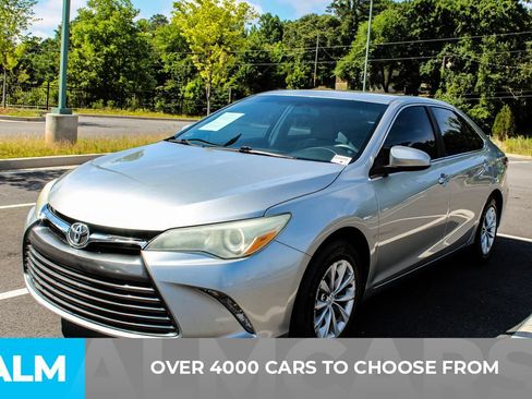 Used 2016 Toyota Camry LE FWD image 3