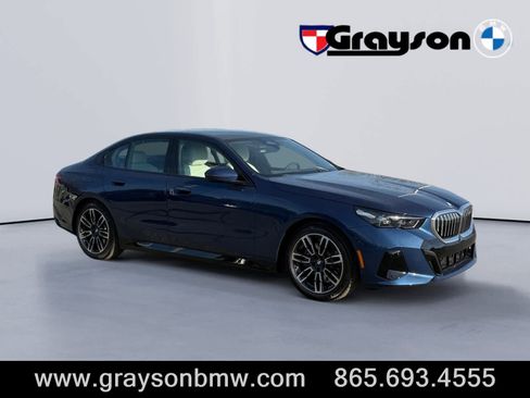 New 2026 BMW 530i xDrive w/ Executive Package image 1