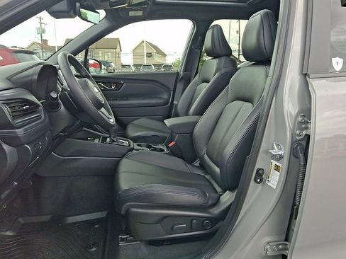 Used 2025 Subaru Forester Limited AWD/4WD image 15