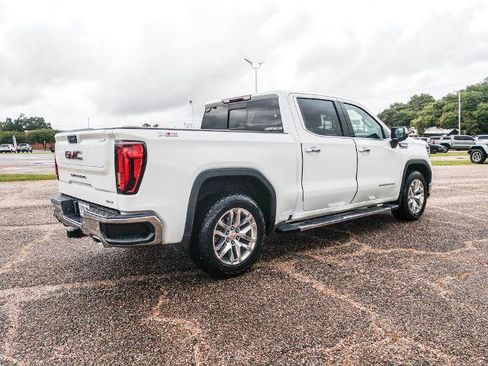 Used 2022 GMC Sierra 1500 SLT AWD/4WD image 4