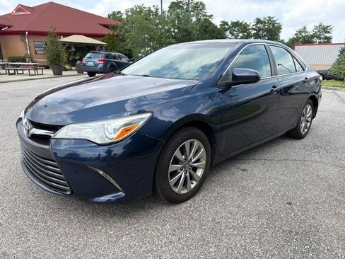 Used 2016 Toyota Camry XLE FWD image 3