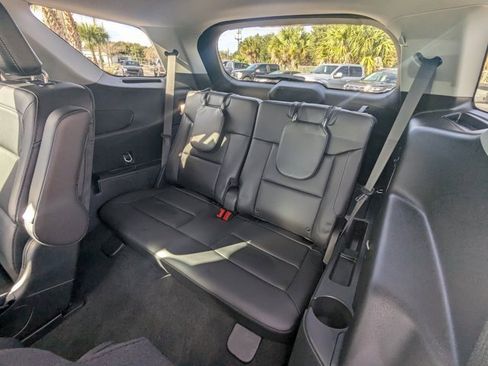 Certified 2024 Ford Explorer XLT w/ Equipment Group 202A image 15