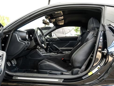 Used 2024 Toyota GR86 Premium w/ Performance Package RWD image 4