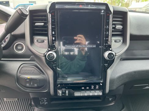 New 2026 RAM 2500 Tradesman AWD/4WD image 17