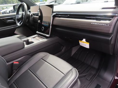 Used 2026 GMC Sierra EV Denali AWD/4WD image 43
