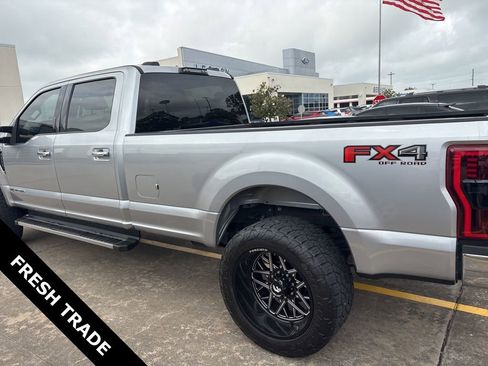 Used 2021 Ford F350 XLT w/ XLT Premium Package AWD/4WD image 13