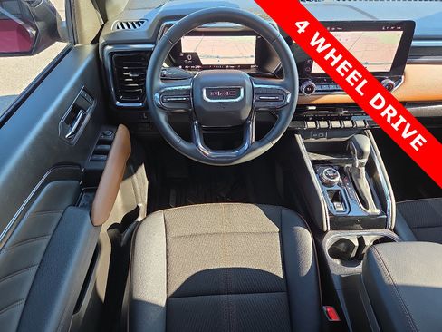 Used 2024 GMC Canyon AT4 w/ Technology Package image 11