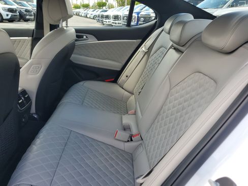 Used 2023 Genesis G70 3.3T w/ Sport Prestige Package image 14