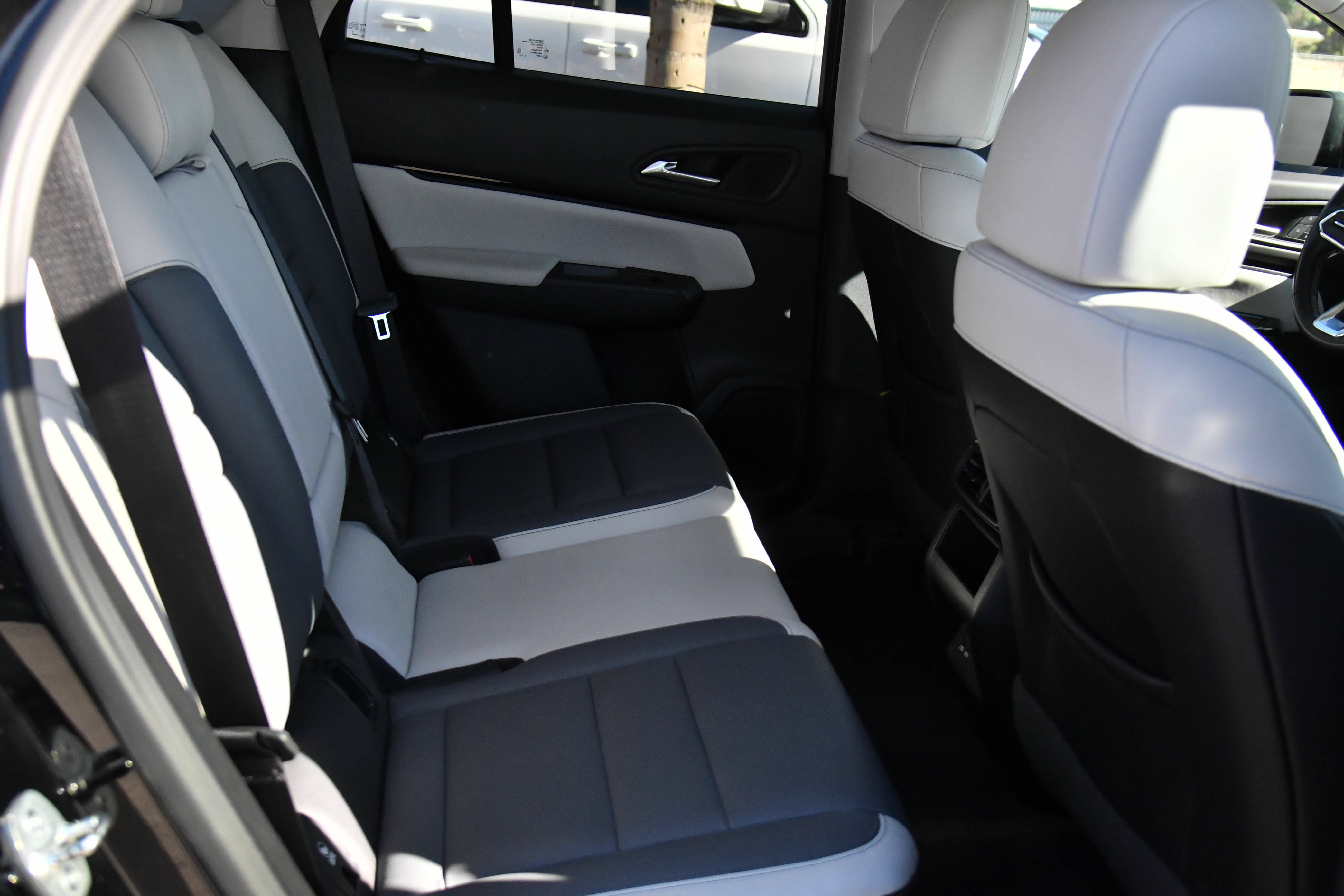 Used 2025 Honda Prologue Touring image 47