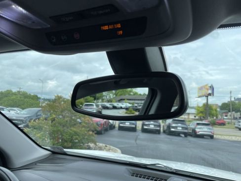 Used 2019 Chevrolet Equinox Premier AWD/4WD image 28