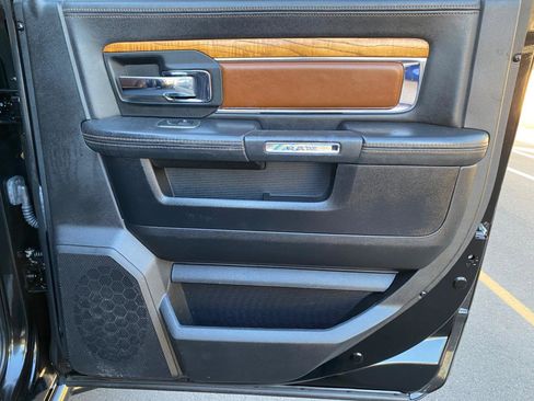 Used 2014 RAM 2500 Longhorn w/ Convenience Group AWD/4WD image 39