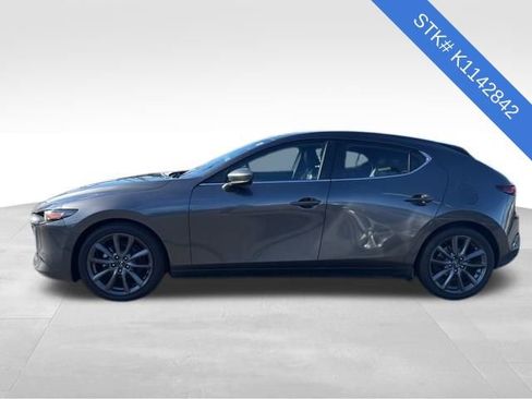 Used 2019 MAZDA MAZDA3 Hatchback image 4