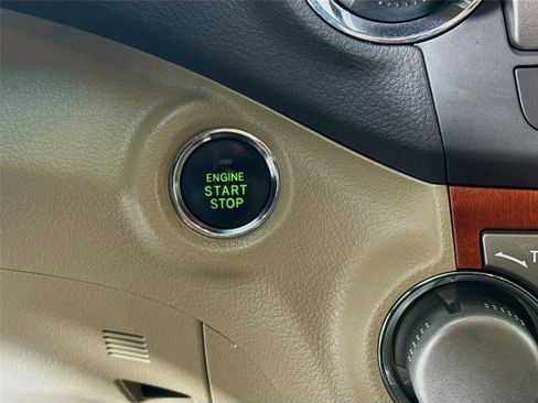 Used 2009 Toyota Highlander Limited image 12