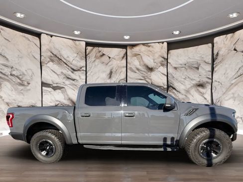Used 2018 Ford F150 Raptor w/ Equipment Group 802A Luxury image 4