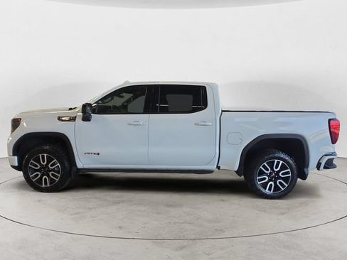 Used 2023 GMC Sierra 1500 AT4 w/ Technology Package AWD/4WD image 8