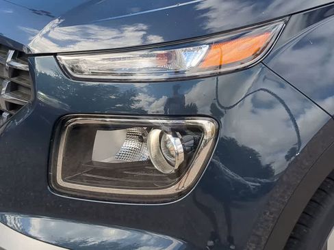 New 2026 Hyundai Venue SEL FWD image 11