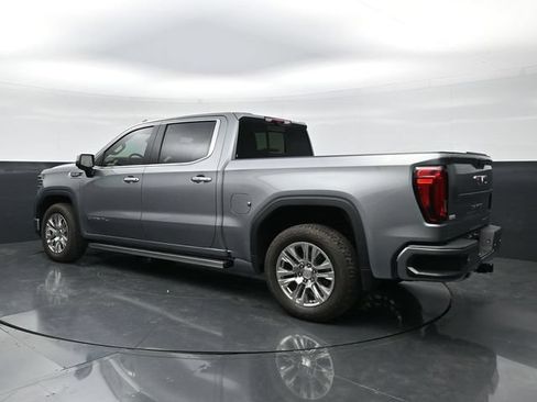 Used 2024 GMC Sierra 1500 Denali w/ Technology Package AWD/4WD image 7