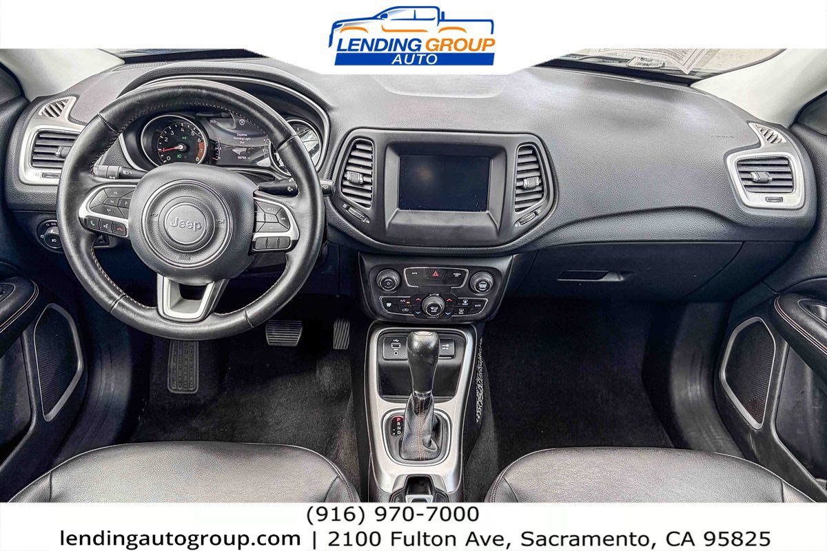 Used 2018 Jeep Compass Latitude w/ Popular Equipment Group FWD image 11