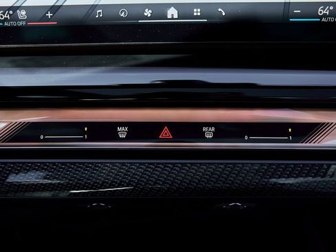 Used 2026 BMW 550e xDrive image 67