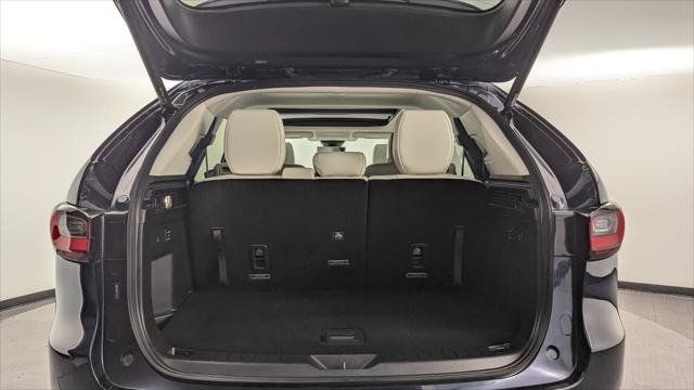 Used 2024 MAZDA CX-90 Plug-In Hybrid w/ Premium Plus AWD/4WD image 18