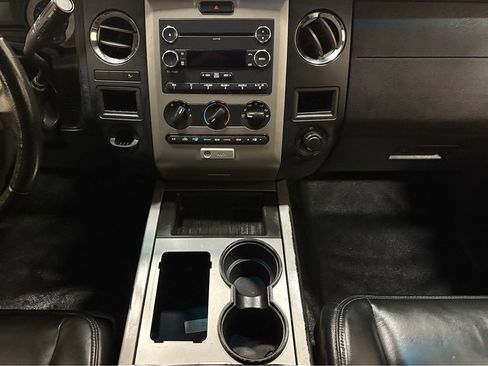 Used 2016 Ford Expedition XL RWD image 27