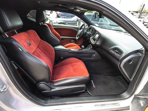 Used 2022 Dodge Challenger R/T Scat Pack RWD image 24