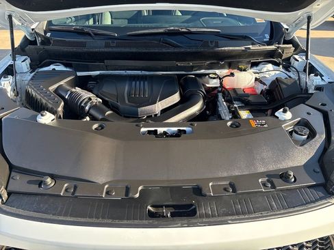 Used 2025 Buick Enclave Sport Touring image 26