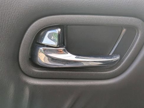 Used 2023 Nissan Armada SV image 26