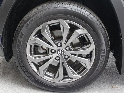 Used 2024 Toyota RAV4 XLE Premium w/ Weather Package AWD/4WD image 10