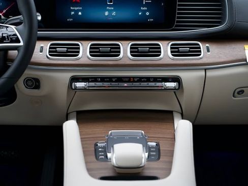 New 2026 Mercedes-Benz GLE 450 4MATIC Coupe image 17