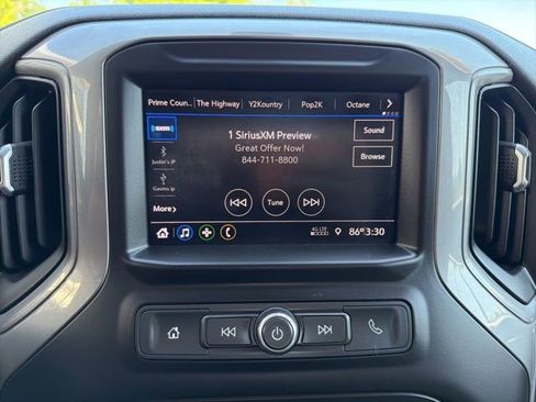 Used 2021 Chevrolet Silverado 1500 Custom AWD/4WD image 26