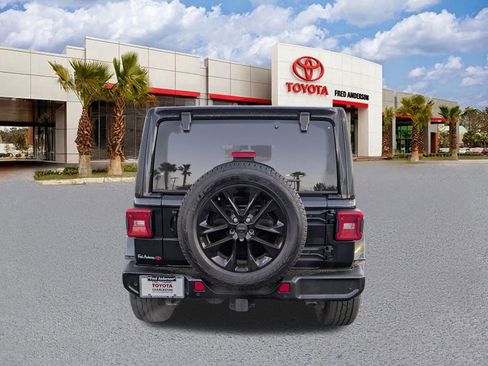 Used 2023 Jeep Wrangler Altitude image 5