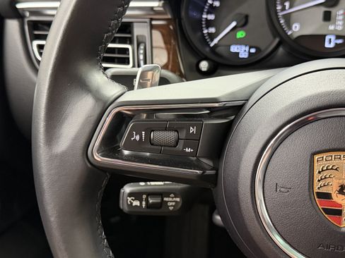 Certified 2024 Porsche Macan S AWD/4WD image 49