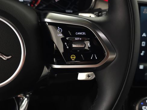 Used 2026 Jaguar F-PACE R-Dynamic S AWD/4WD image 23