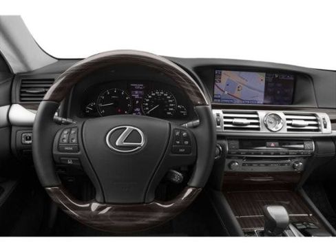 Used 2015 Lexus LS 460 w/ F Sport Package RWD image 8