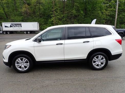 Used 2018 Honda Pilot LX image 9
