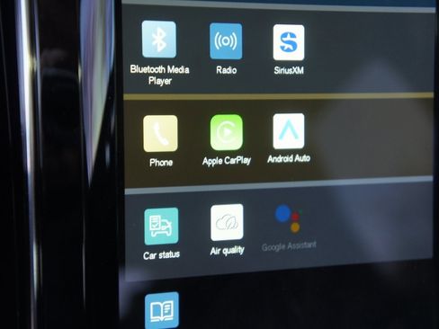 Certified 2024 Volvo XC60 B5 Plus w/ Climate Package image 24