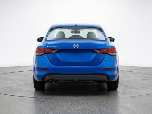 Used 2025 Nissan Sentra SV FWD image 7