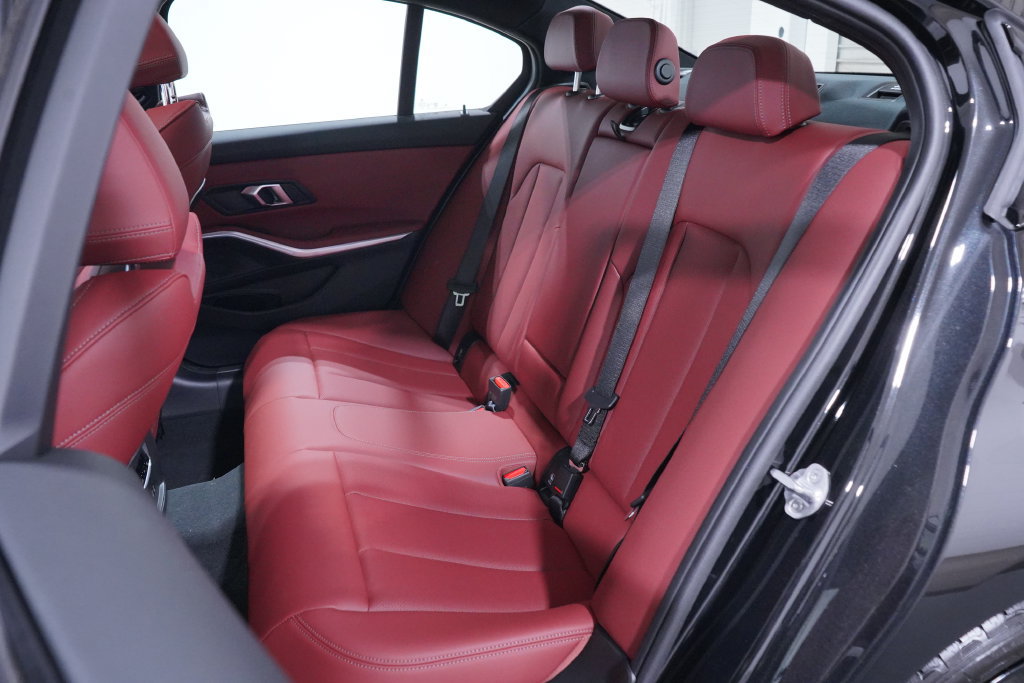 New 2026 BMW M340i w/ Shadowloine Package RWD image 8