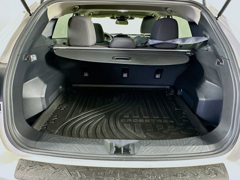 Used 2024 Subaru Crosstrek 2.0i Premium image 27