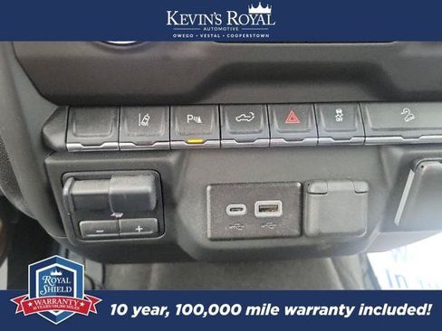 Used 2024 Chevrolet Silverado 2500 Custom w/ Custom Value Package AWD/4WD image 17