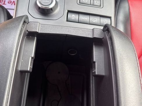 Used 2022 Toyota Highlander XSE image 35