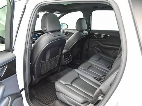 Used 2023 Audi Q7 3.0T Premium w/ Convenience Package AWD/4WD image 31