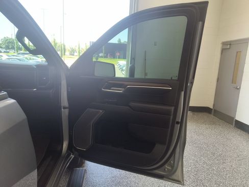 Used 2024 Chevrolet Silverado 1500 High Country w/ Technology Package AWD/4WD image 23