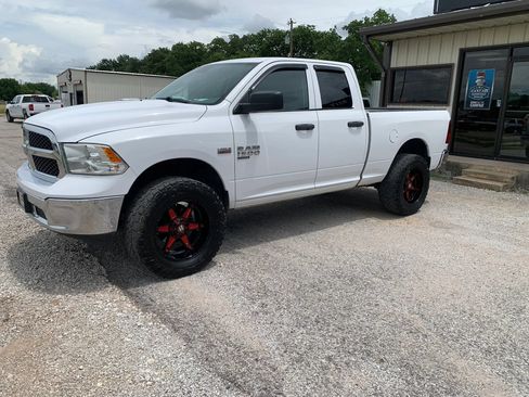 Used 2020 RAM 1500 Tradesman w/ Chrome Plus Package RWD image 3