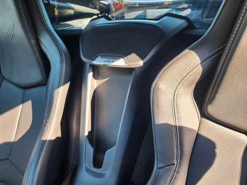 Used 2023 Chevrolet Corvette Stingray Coupe w/ Z51 Performance Package image 29