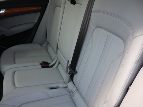 Used 2023 Audi Q5 2.0T Premium Plus w/ Premium Plus Package AWD/4WD image 24